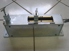 Dispositivo para ensaio de longamento